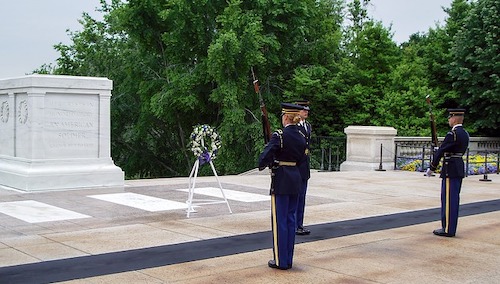 Tomb of the Unknown Soldier plaza